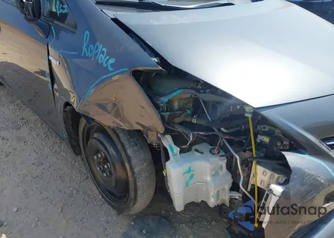 2012 Toyota Prius V Three z USA, uszkodzony, nr VIN JTDZN3EU7C3123559